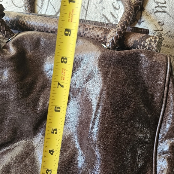 Badgley Mischka Brown Leather Handbag - Picture 10 of 11